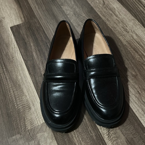 Madewell Black Leather Lugsole Loafers - Picture 2 of 3